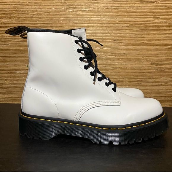 Dr. Martens Shoes - NWOT Dr. Martens 1460 Bex Smooth Leather, size 11 Men, 12 Women